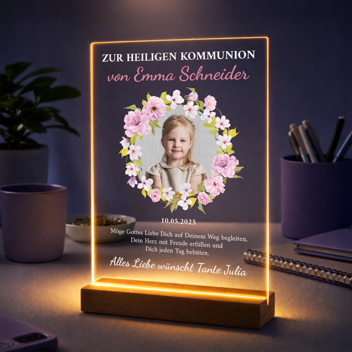 Personalisiertes Foto auf Acrylglas mit Blütenkranz und Kinderfoto - Geschenk zur Kommunion für Mädchen mit Segenswunsch