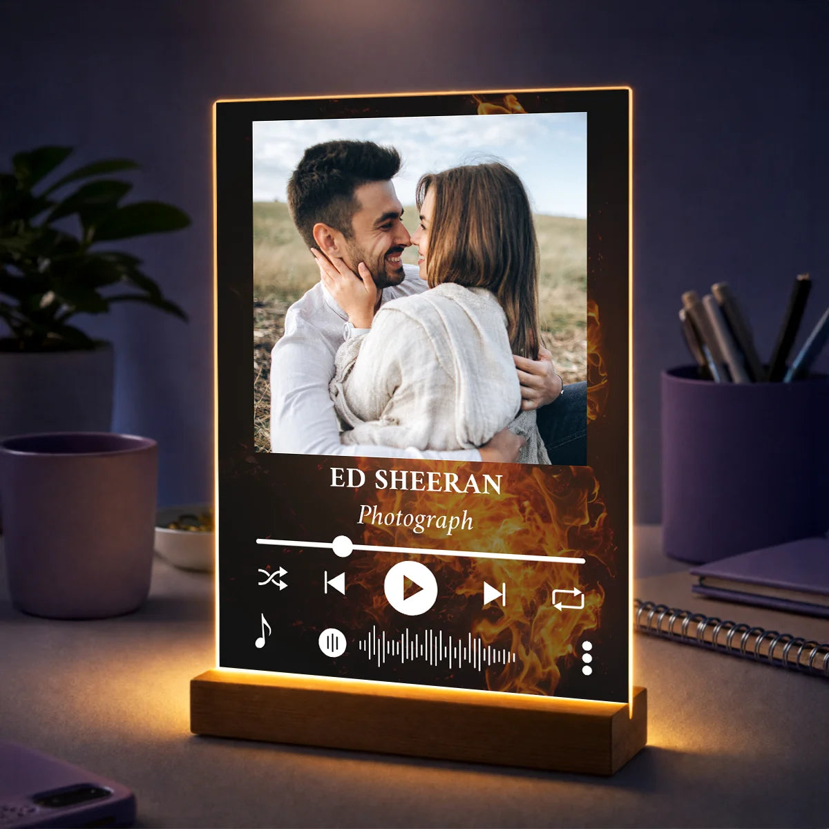 Personalisiertes Foto auf Acrylglas für Paare mit Musikplayer-Effekt und eigenem Song, romantisches Geschenk